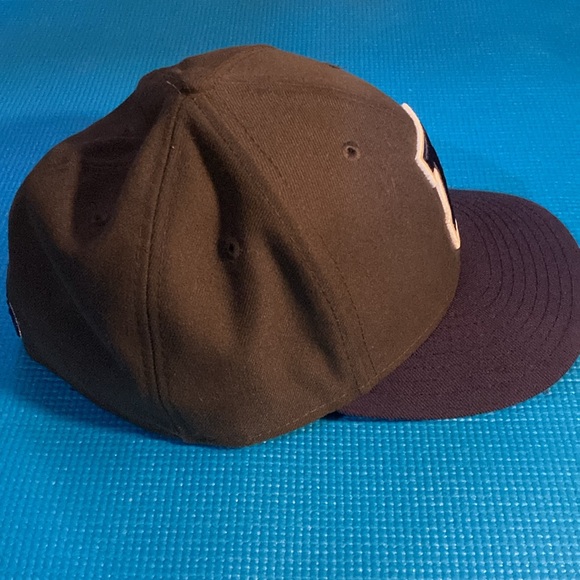 Illinois Fighting Illini hat - Picture 2 of 6